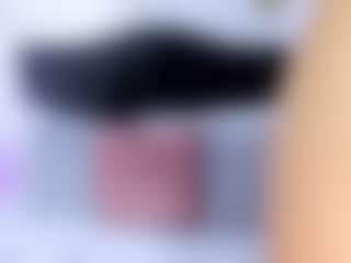 Live cam show with Laura Smith - Fuck Machine on Camsoda