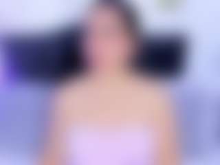 Live cam show with Laura Smith - Double Penetration on Camsoda