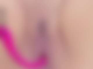 Laura Smith's Live Sex Cam Show