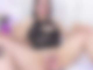 Laura Smith's Live Sex Cam Show