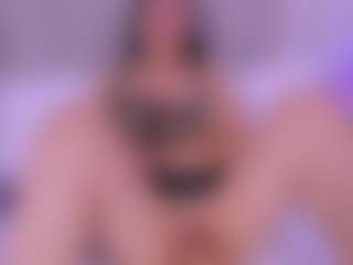 Laura Smith's Live Sex Cam Show