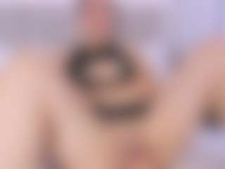 Live cam show with Laura Smith - Small Tits Young Adult on Nude Chat * 1 On 1 Webcam Sex * Live Cam Show