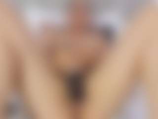 Laura Smith's Live Sex Cam Show