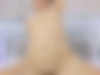 Laura Smith's Live Sex Cam Show