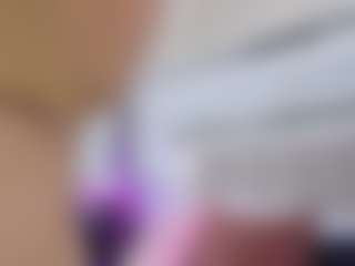 Live cam show with Laura Smith - Thong on crypto-cams