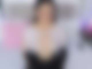 Live cam show with Laura Smith - Lovense Small Tits on StripNow