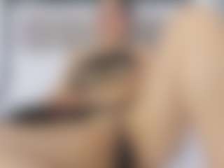 Live cam show with Laura Smith - Fetish on slutload