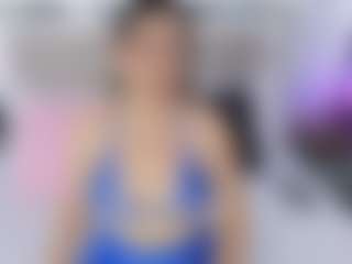 Live cam show with Laura Smith - Small Tits on Camsoda