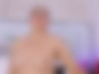 Laura Smith's Live Sex Cam Show