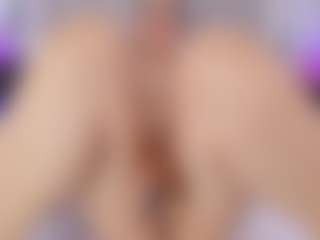 Laura Smith's Live Sex Cam Show