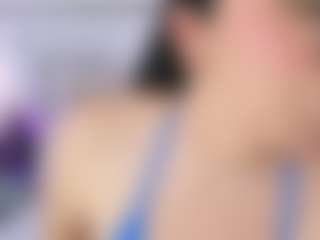 Live cam show with Laura Smith - Sexy on Dolls Live
