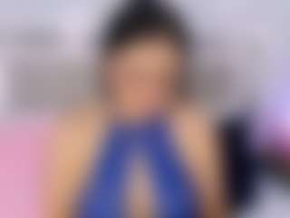 Live cam show with Laura Smith - Control on x69.live