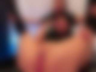 Live cam show with orchid-devourer - Tongue on Fapmatic.com