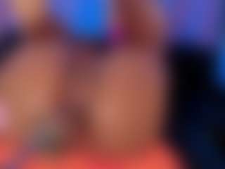 Live cam show with orchid-devourer - Kisses on Sex Cam Show