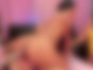 Live cam show with orchid-devourer - Fingering on SquirtSoMuch