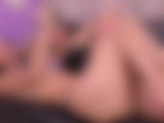 Live cam show with orchid-devourer - Strip on Camsoda