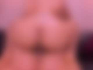 Live cam show with orchid-devourer - Flashing on Camsoda