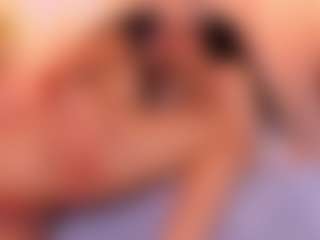 Live cam show with orchid-devourer - Glasses on CamSextacy