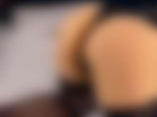 Live cam show with Annette-Potter - Erotic Dance on Camsoda