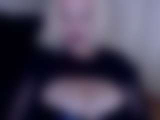Live cam show with MistressDemiSweet - Muscle on CamClone