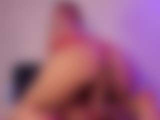 Live cam show with Annie - Public on Camsoda