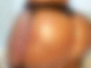 Live cam show with Sabrina Alcantara - Lush Brown Hair on Camsoda