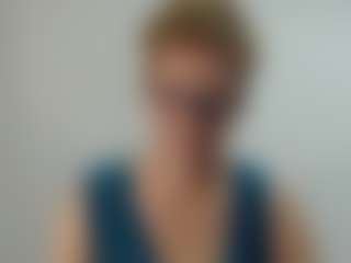 Live cam show with SofieVelvet - Spank MILF on TeamSkeetLive