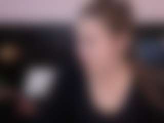 Live cam show with AabbyLee - Smoking on Camming Site