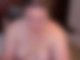 Spettacolo in cam dal vivo con AabbyLee - Anal su Camsoda