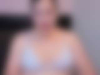 Live cam show with AabbyLee - Double Penetration on Dolls Live