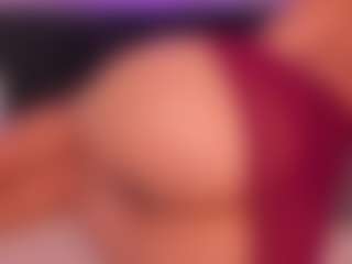 Live cam show with chloe-watsonxx - Tiny Tits on live18s.com