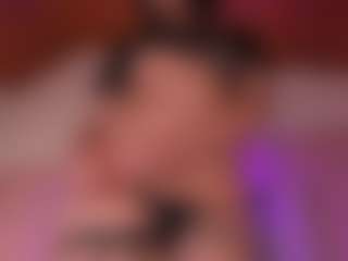Live cam show with chloe-watsonxx - Thin on Fit Hotties