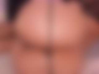 Live cam show with chloe-watsonxx - Ass To Mouth on livesexfox.com