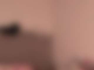 Live cam show with chloe-watsonxx - Domination on Gym Cam Girls