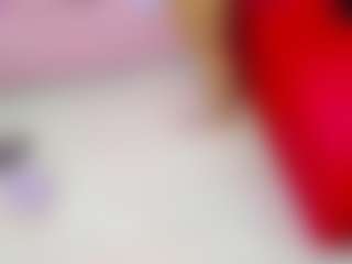 Live cam show with SaraHagen - Big Tits Curvy on Hubzter Live