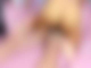 Live cam show with SaraHagen - Young Adult on Camsoda