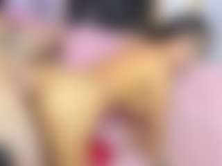 Live cam show with SaraHagen - Handjob on Camsoda