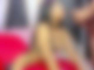 Live cam show with SaraHagen - Brown Eyes on Dare Cams
