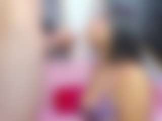 Live cam show with SaraHagen - Strip on Camming Site