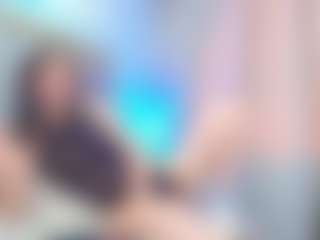 Live cam show with DafneQueen - Brown Eyes Brown Hair on Cam Slut