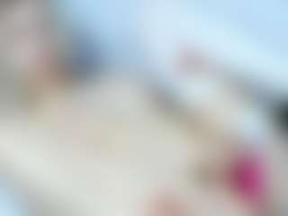 Live cam show with Excited-Blizzard - Curvy on TeamSkeetLive