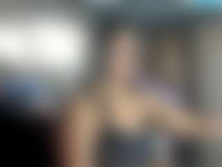 Live cam show with Goddess-Celeste - Camel Toe on Instabang