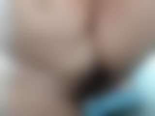 Live cam show with Goddess-Celeste - Camel Toe on Camsoda