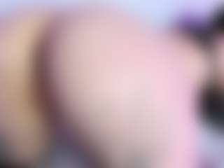 Gorgeous-Luna's Live Sex Cam Show