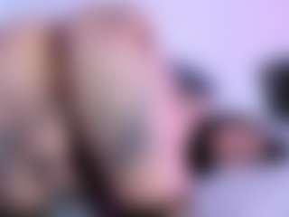 Live cam show with Gorgeous-Luna - Goth on Camiplay Live