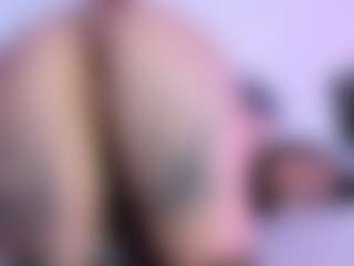 Gorgeous-Luna's Live Sex Cam Show