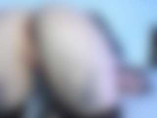 Gorgeous-Luna's Live Sex Cam Show