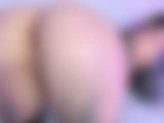 Gorgeous-Luna's Live Sex Cam Show