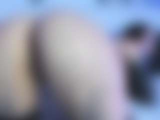 Gorgeous-Luna's Live Sex Cam Show