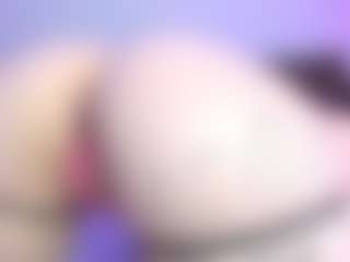 Gorgeous-Luna's Live Sex Cam Show